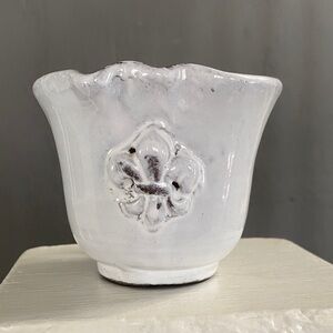 Vintage Fleur Di Lis Abigails Italy Whitewashed Coffee Mug Tea Cup Heavy